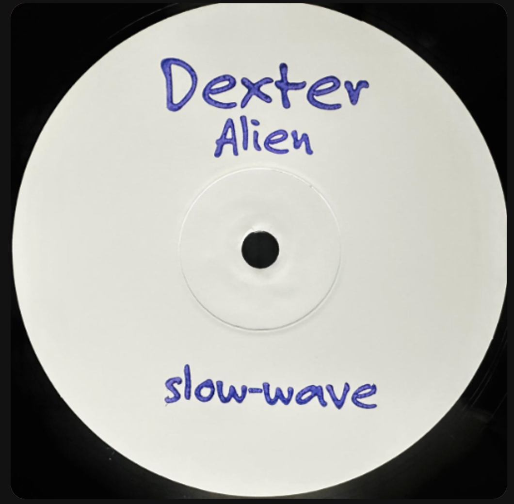 Dexter - Alien (Slow-Wave) (M)